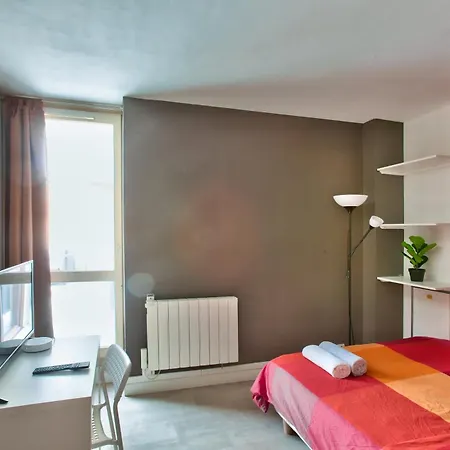 Chic And Spacious Beautiful Terrace Appartement *