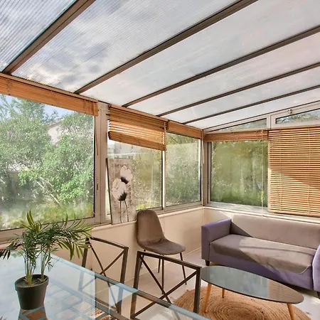 Chic And Spacious Beautiful Terrace Appartement